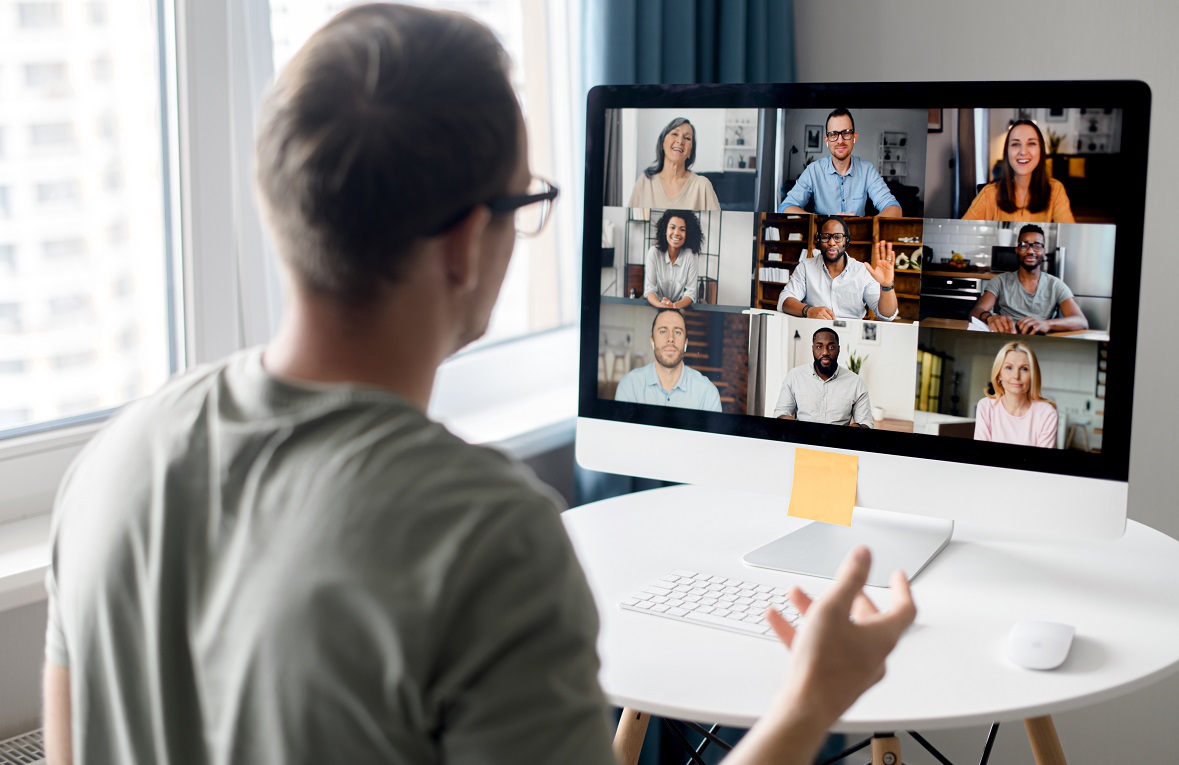 Belastung 4.0: Wann digitale Überwachung am Arbeitsplatz schädlich wird